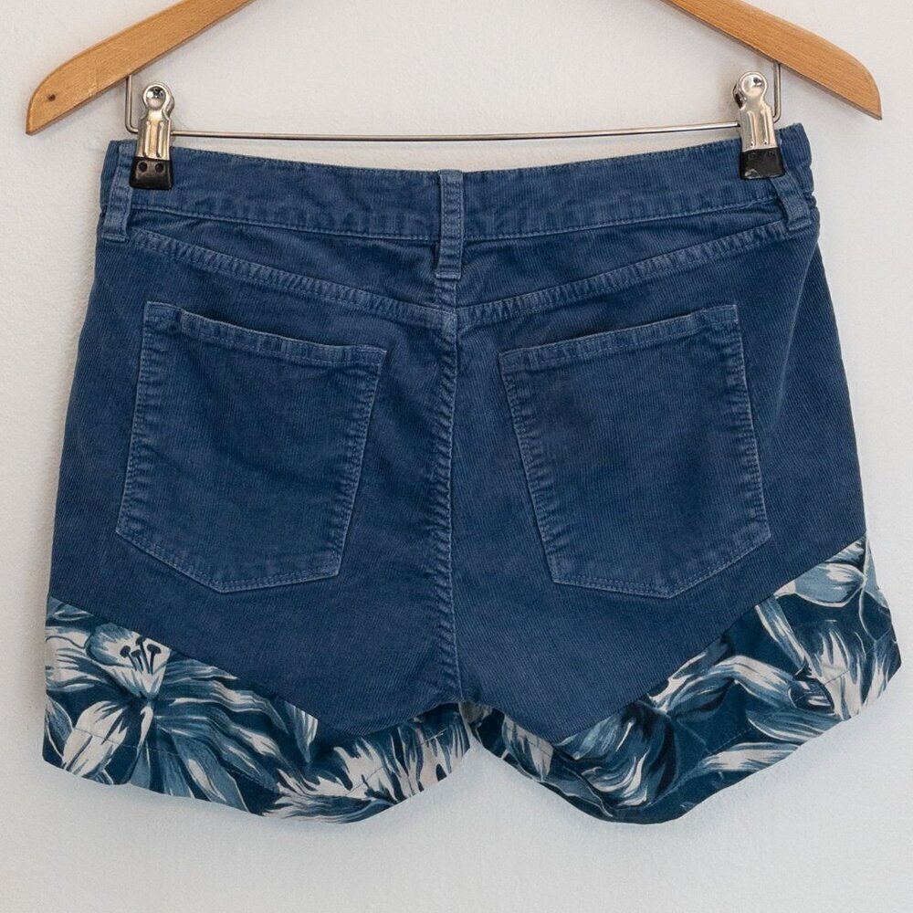J.Crew Blue Corduroy Shorts Size 27 Tropical Floral Cuff Casual Summer - Picture 2 of 4